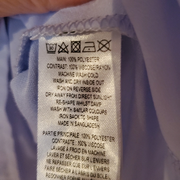 Short Sleeve Blouse - like new - Picture 3 of 4
